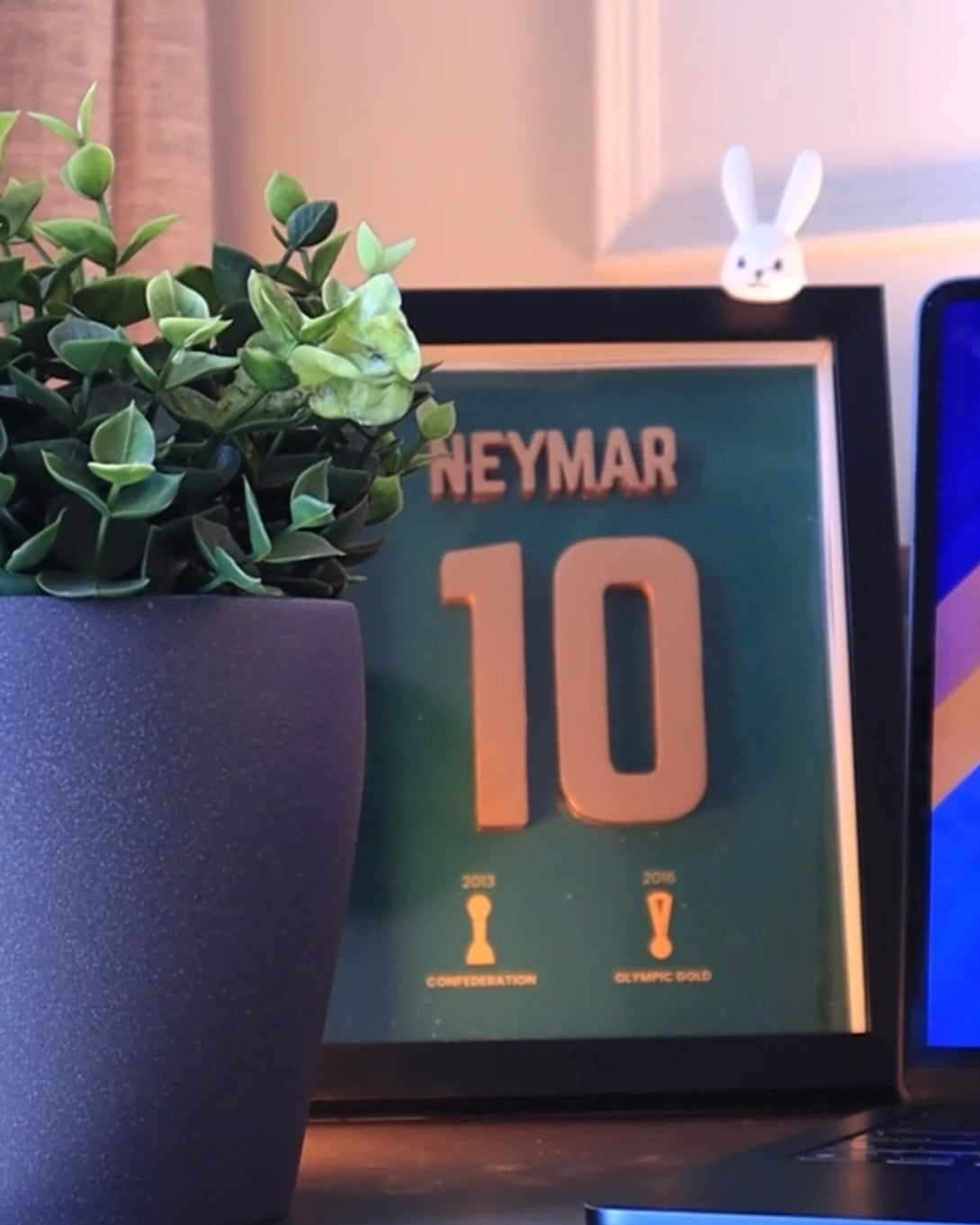 Neymar Emblem 3D Frame